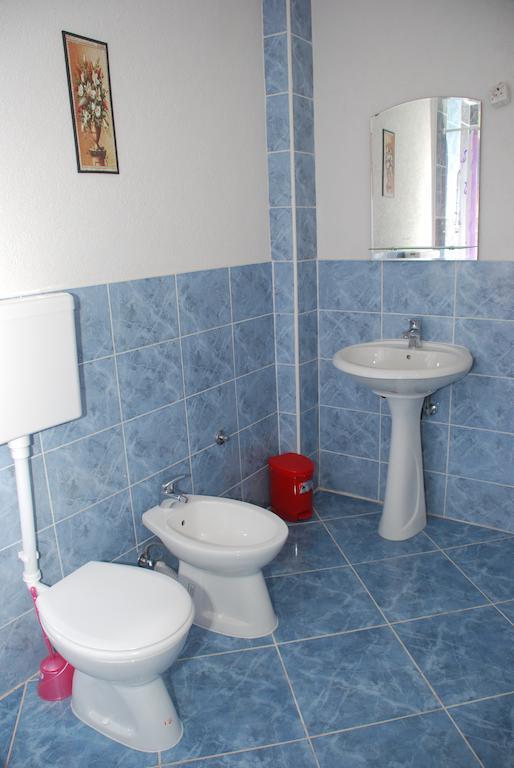 Apartments Ismy Ulcinj Exterior photo