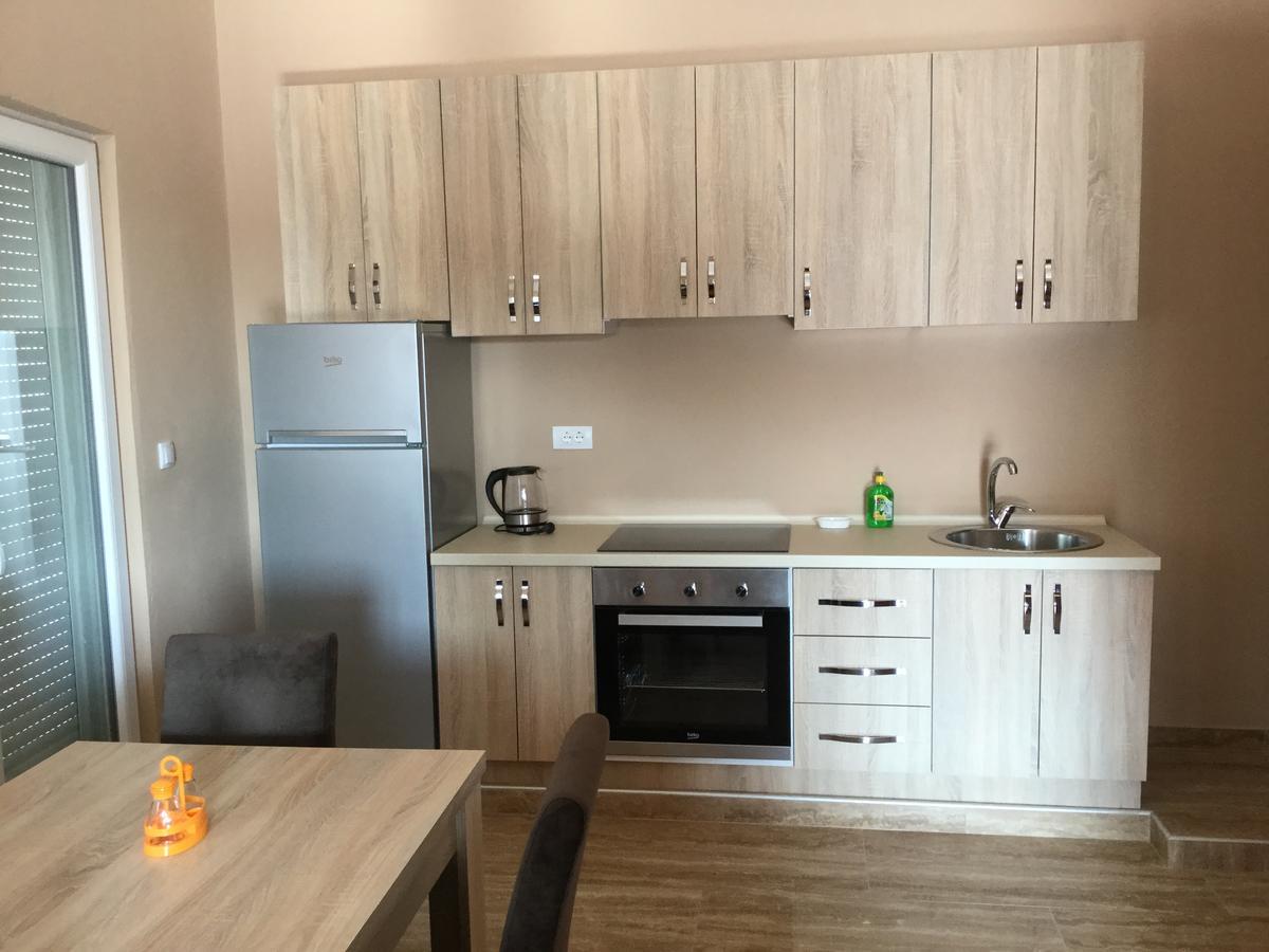 Apartments Ismy Ulcinj Exterior photo
