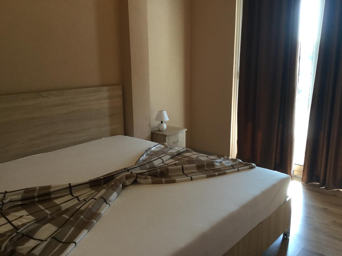 Apartments Ismy Ulcinj Exterior photo