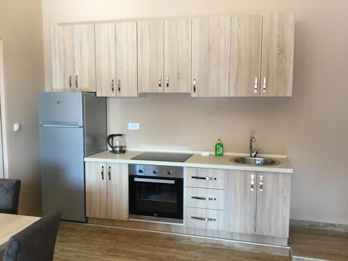 Apartments Ismy Ulcinj Exterior photo